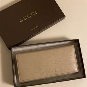 Gucci wallet